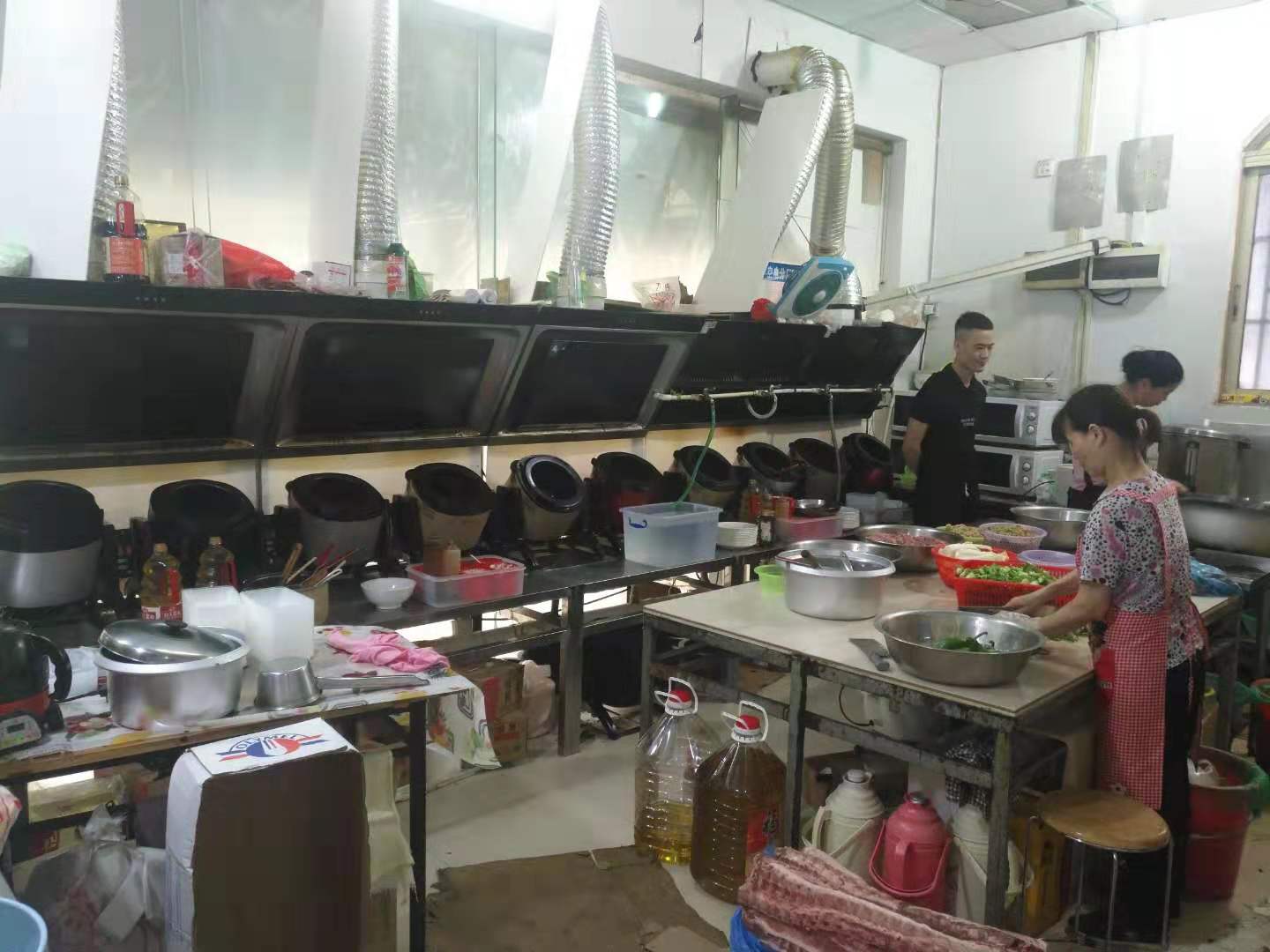 小菜一碟自動(dòng)炒菜機(jī) 小菜一碟自動(dòng)炒菜機(jī)